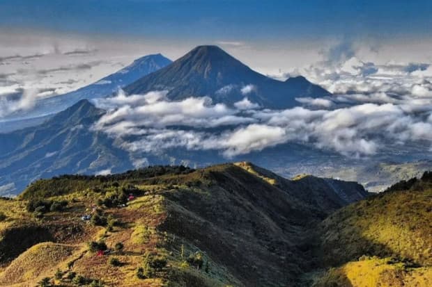 6 Objek Wisata Dekat Gunung Prau yang Wajib Dikunjungi, Cocok untuk Liburan 6 Objek Wisata Dekat Gunung Prau yang Wajib Dikunjungi, Cocok untuk Liburan