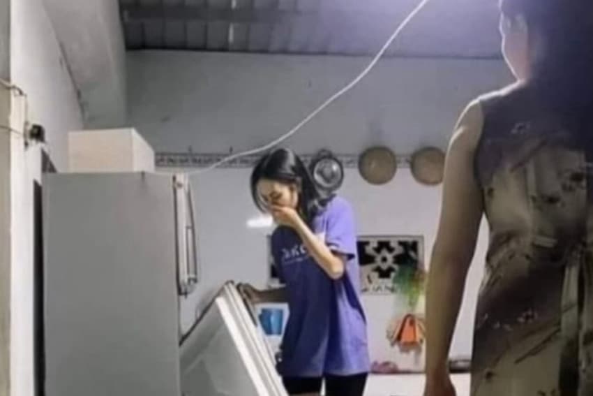 Viral! Menantu Baru Tinggal Serumah Sehari Sudah Bikin Pintu Kulkas Rusak, Respons Mertua Tak Terduga Viral! Menantu Baru Tinggal Serumah Sehari Sudah Bikin Pintu Kulkas Rusak, Respons Mertua Tak Terduga