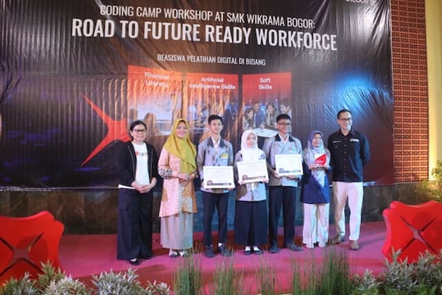 Coding Camp AI DBS Foundation Bantu Siswa SMK Siap Hadapi Dunia Kerja Digital Coding Camp AI DBS Foundation Bantu Siswa SMK Siap Hadapi Dunia Kerja Digital