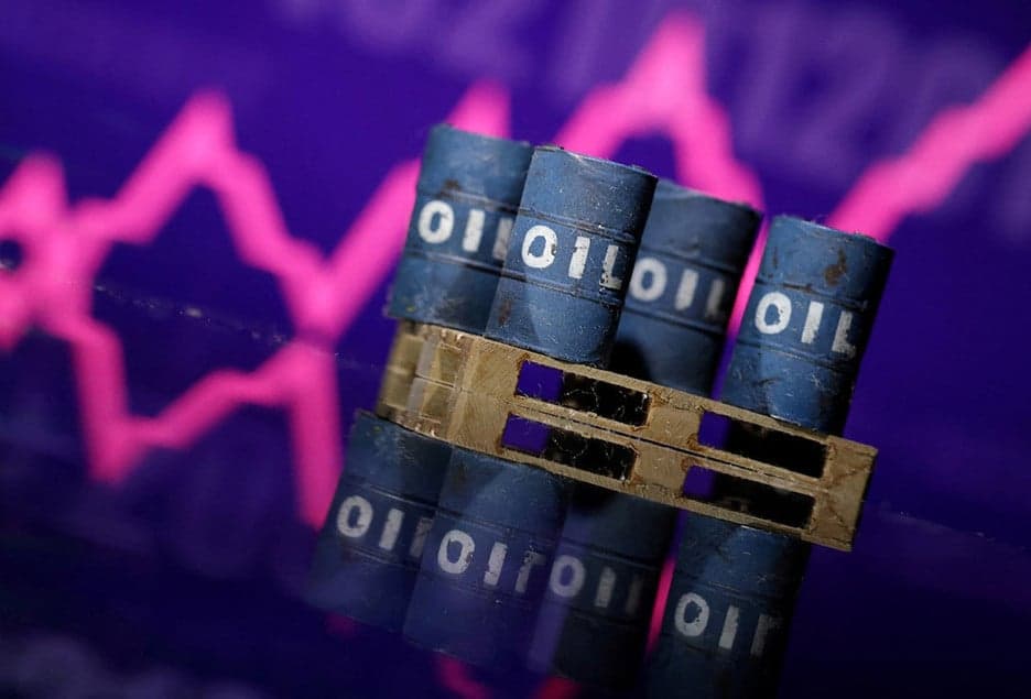 Dunia Siaga Satu! Harga Minyak Dunia Mendidih Tembus USD126 per Barel, Rekor Tertinggi Sejak 2022 Dunia Siaga Satu! Harga Minyak Dunia Mendidih Tembus USD126 per Barel, Rekor Tertinggi Sejak 2022