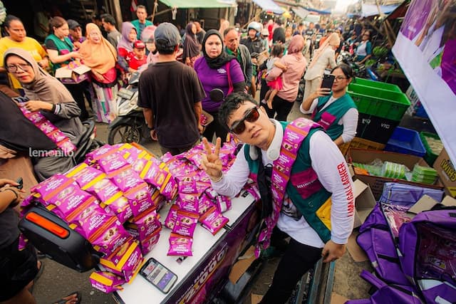 Gerebek Pasar Tambun, Aldi Taher dan Lemonilo Sapa Para Pengunjung Gerebek Pasar Tambun, Aldi Taher dan Lemonilo Sapa Para Pengunjung