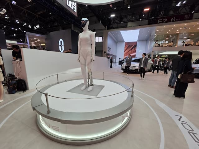Di Beijing Auto Show 2026, Pabrikan Mobil China Pindahkan Otak Manusia ke Mobil Di Beijing Auto Show 2026, Pabrikan Mobil China Pindahkan Otak Manusia ke Mobil