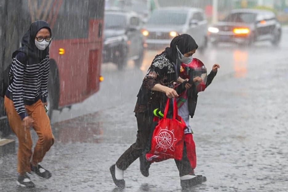 Jawa Barat Diprediksi Hujan Sangat Lebat hingga 4 Mei 2026, Rawan Banjir Jawa Barat Diprediksi Hujan Sangat Lebat hingga 4 Mei 2026, Rawan Banjir