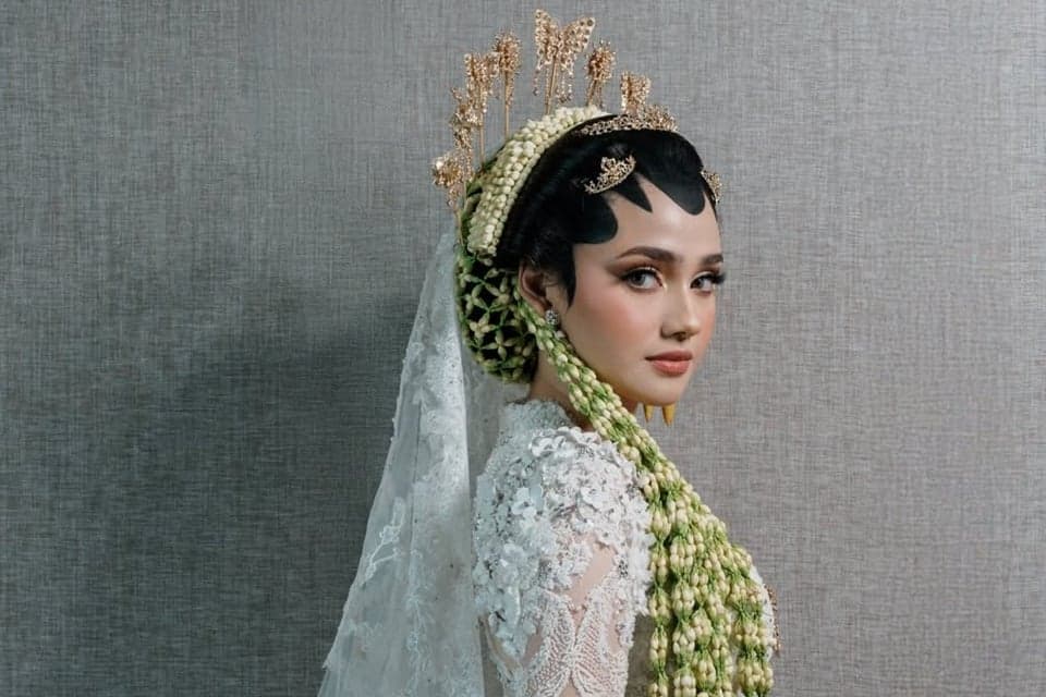 Bukan Sekadar Tradisi! Ini Manfaat Puasa Mutih yang Dilakukan Syifa Hadju sebelum Menikah Bukan Sekadar Tradisi! Ini Manfaat Puasa Mutih yang Dilakukan Syifa Hadju sebelum Menikah