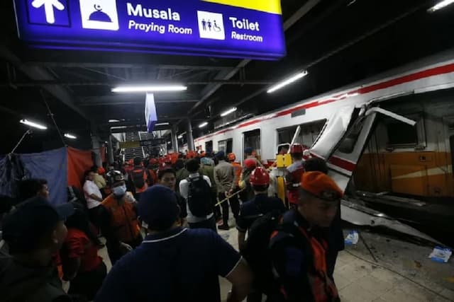 Polda Metro Periksa 31 Saksi Kasus Tabrakan 2 Kereta di Stasiun Bekasi Timur Polda Metro Periksa 31 Saksi Kasus Tabrakan 2 Kereta di Stasiun Bekasi Timur