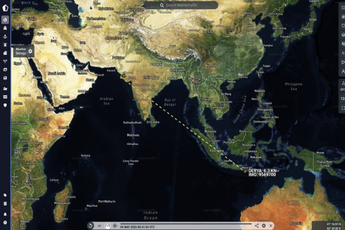 Tembus Blokade AS, Kapal Tanker Iran Kedua Memasuki Selat Lombok Indonesia Tembus Blokade AS, Kapal Tanker Iran Kedua Memasuki Selat Lombok Indonesia