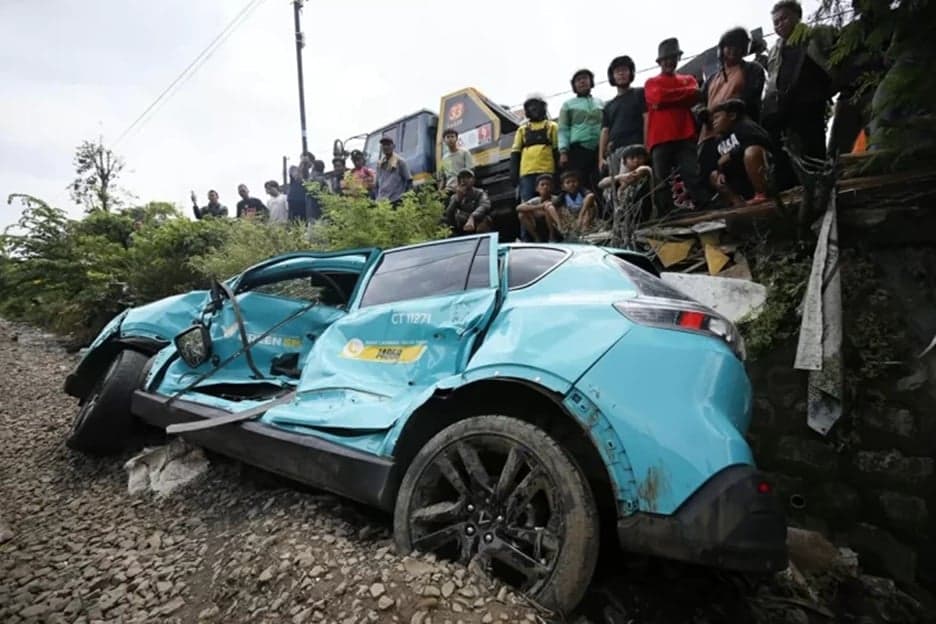 Pemeriksaan Sopir Taksi Green SM Pemicu Tabrakan Kereta di Bekasi Timur Ditunda Besok Pemeriksaan Sopir Taksi Green SM Pemicu Tabrakan Kereta di Bekasi Timur Ditunda Besok