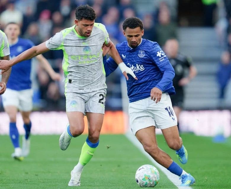 Manchester City Ditahan Imbang Everton, Arsenal Mencium Aroma Trofi Liga Inggris! Manchester City Ditahan Imbang Everton, Arsenal Mencium Aroma Trofi Liga Inggris!