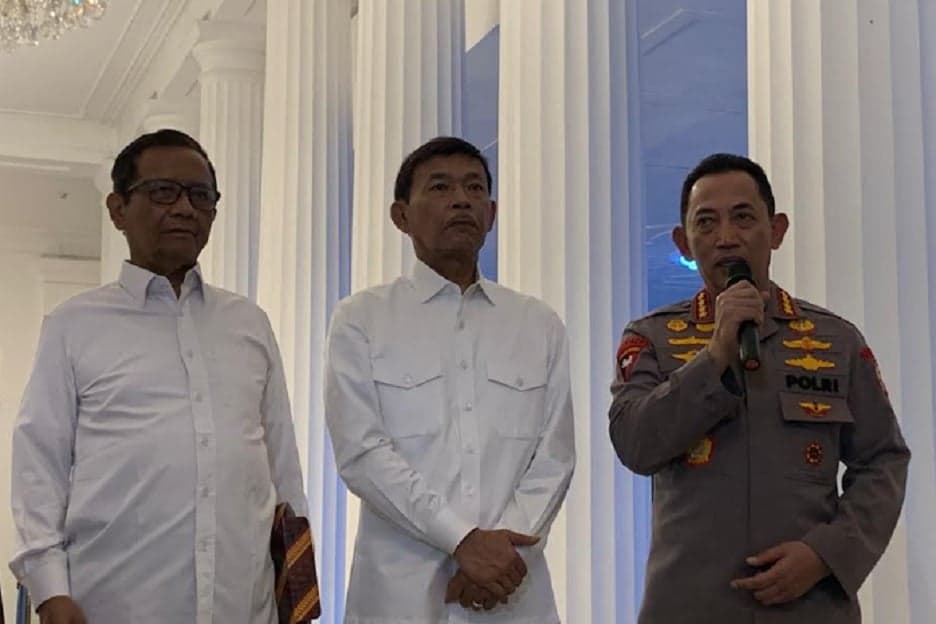 Kapolri Tegaskan Komitmen Tindak Lanjuti Rekomendasi Reformasi Polri Kapolri Tegaskan Komitmen Tindak Lanjuti Rekomendasi Reformasi Polri