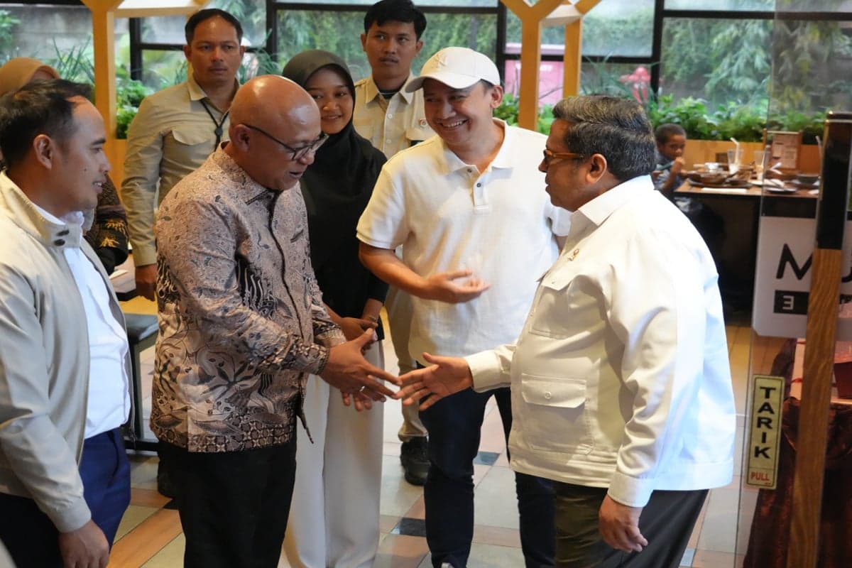 Wajib Halal Oktober 2026 Dorong Perlindungan Konsumen dan Transparansi Produk Wajib Halal Oktober 2026 Dorong Perlindungan Konsumen dan Transparansi Produk