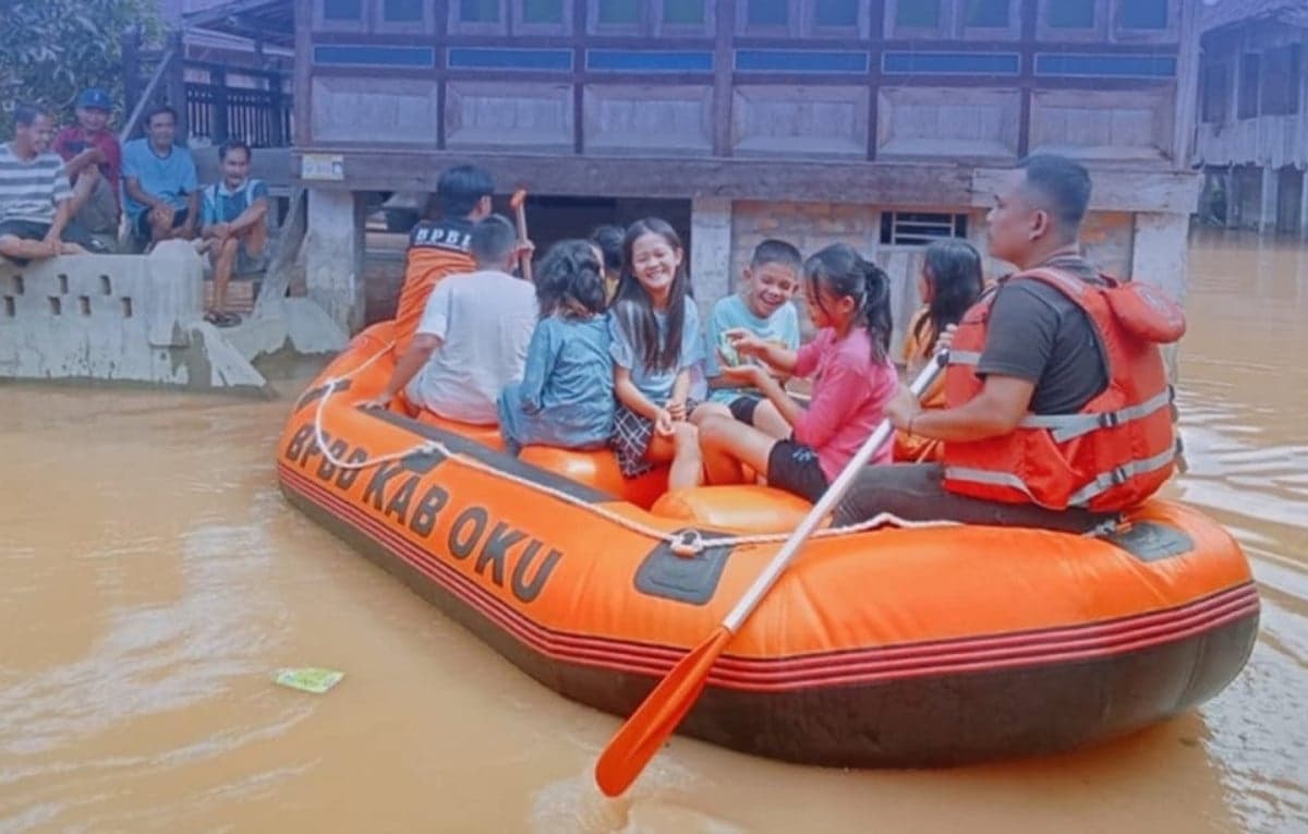 Sumatera-Jawa Berpotensi Cuaca Ekstrem, BNPB Imbau Waspadai Bencana Hidrometeorologi Sumatera-Jawa Berpotensi Cuaca Ekstrem, BNPB Imbau Waspadai Bencana Hidrometeorologi