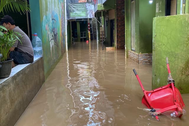 Banjir Rendam Kebon Pala Jaktim, 246 Warga Terdampak Banjir Rendam Kebon Pala Jaktim, 246 Warga Terdampak