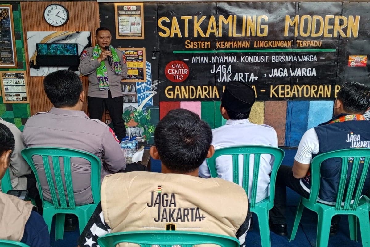RT 11 Gandaria Utara Punya Suara Malam Logat Betawi: Teknologi Jalan, Warga Tenang, Polda Metro Puji Inovasi RT 11 Gandaria Utara Punya Suara Malam Logat Betawi: Teknologi Jalan, Warga Tenang, Polda Metro Puji Inovasi
