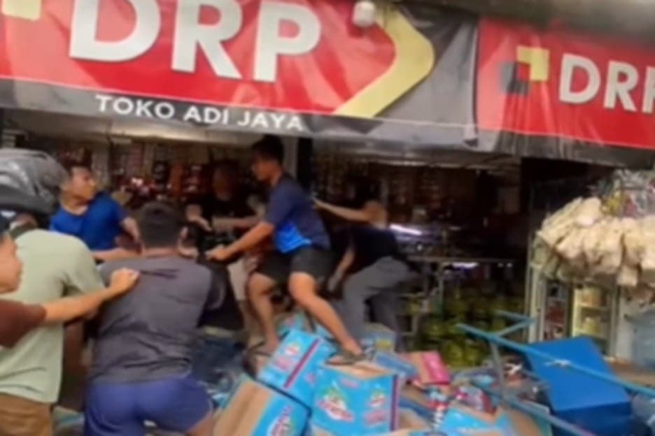 Toko Kelontong di Kemayoran Diacak-acak, TNI AD Akui Ada Keterlibatan Anggotanya Toko Kelontong di Kemayoran Diacak-acak, TNI AD Akui Ada Keterlibatan Anggotanya