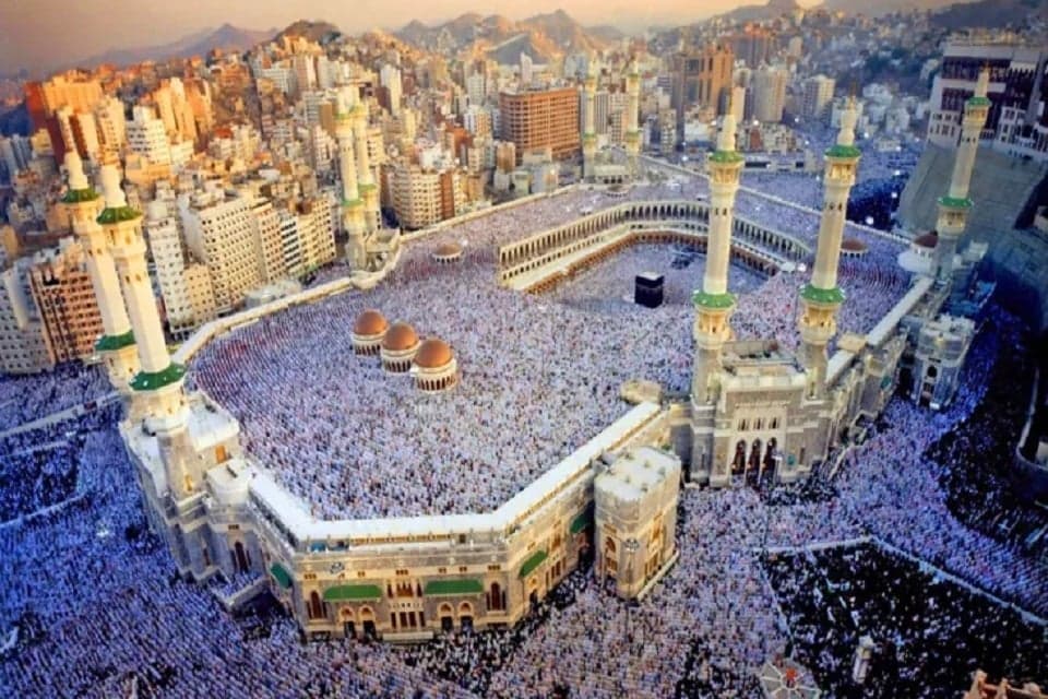 Masjidil Haram: Mengapa Disebut Haram dan Apa Kedudukannya? Masjidil Haram: Mengapa Disebut Haram dan Apa Kedudukannya?