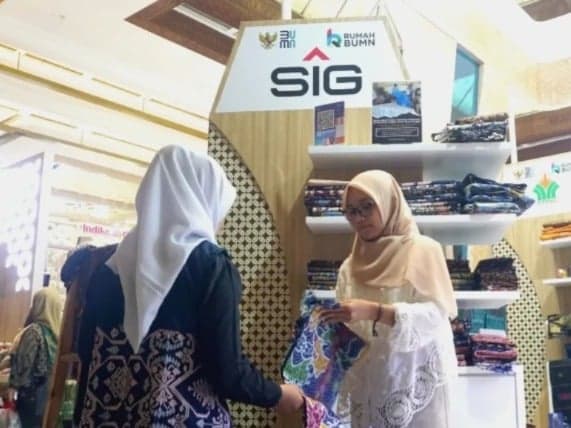 Rumah BUMN SIG Bantu UMKM Batik Rembang Tembus Pasar Global Rumah BUMN SIG Bantu UMKM Batik Rembang Tembus Pasar Global
