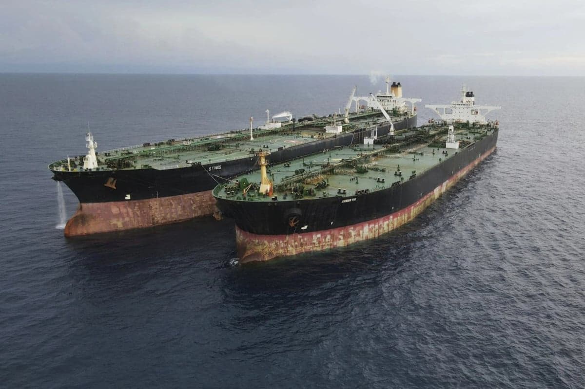 Dikepung Blokade AS, Indonesia Dukung Hak Lintas Tanker Iran di Selat Lombok Dikepung Blokade AS, Indonesia Dukung Hak Lintas Tanker Iran di Selat Lombok