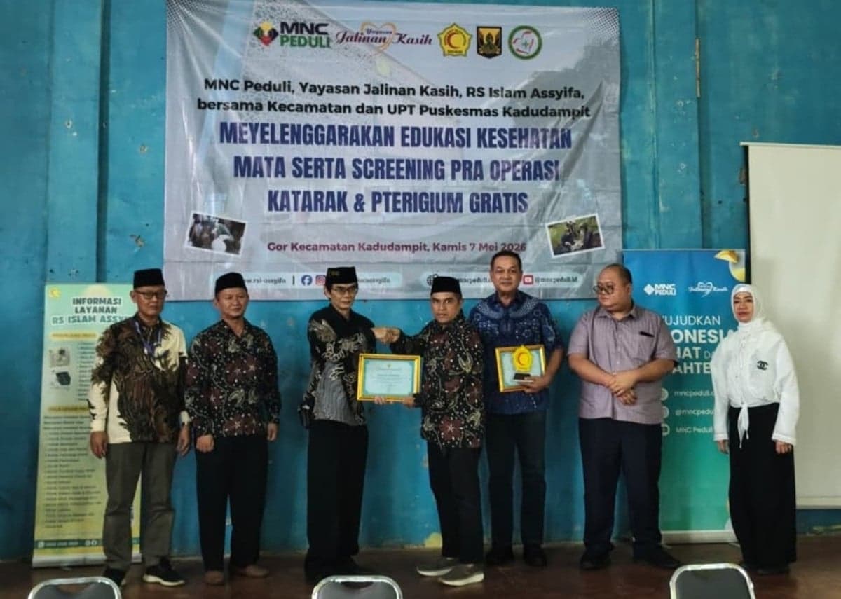 Gelar Pemeriksaan Mata Gratis di Kadudampit Bersama MNC Peduli, Direktur RSI Assyifa Sukabumi: Sangat Berdampak Bagi Masyarakat Gelar Pemeriksaan Mata Gratis di Kadudampit Bersama MNC Peduli, Direktur RSI Assyifa Sukabumi: Sangat Berdampak Bagi Masyarakat