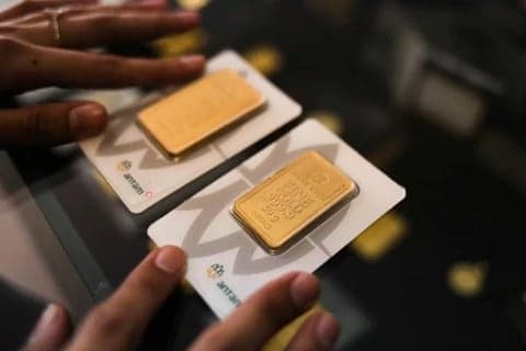 Harga Emas Antam Naik Lagi Rp17.000 per Gram, Mau Jual Hari Ini? Harga Emas Antam Naik Lagi Rp17.000 per Gram, Mau Jual Hari Ini?
