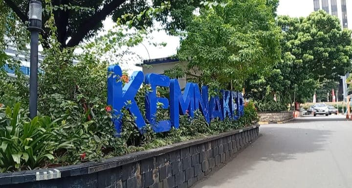 Ada Demo Buruh di Kemnaker, Pengendara Diimbau Gunakan Jalur Alternatif Ada Demo Buruh di Kemnaker, Pengendara Diimbau Gunakan Jalur Alternatif