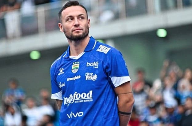 The Jakmania Resmi Adukan Marc Klok ke PSSI Jelang Persija vs Persib The Jakmania Resmi Adukan Marc Klok ke PSSI Jelang Persija vs Persib