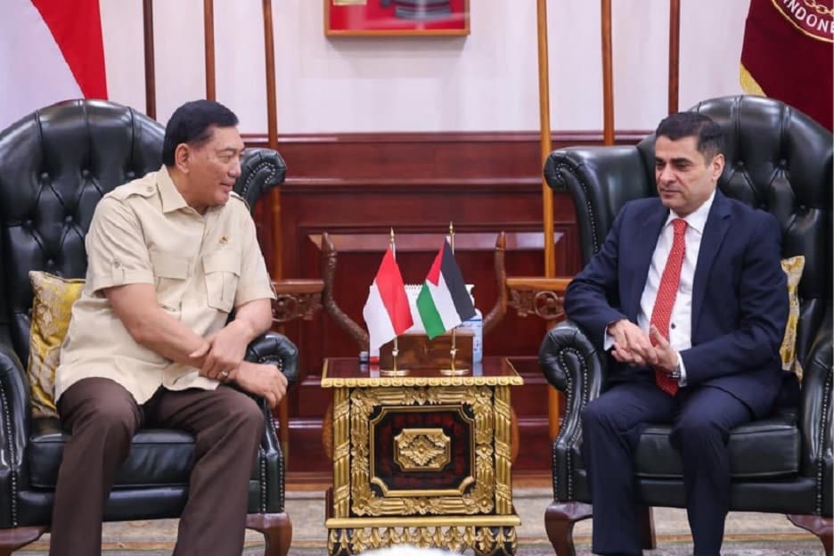 Menhan Sjafrie Terima Kunjungan Dubes Yordania, Bahas Penguatan Kerja Sama Pertahanan Menhan Sjafrie Terima Kunjungan Dubes Yordania, Bahas Penguatan Kerja Sama Pertahanan