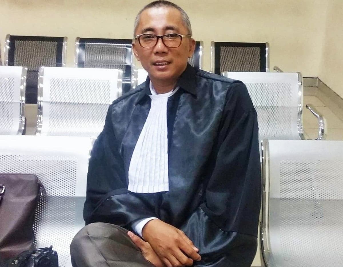 Ketika Ijazah Tenggelam dalam 'Satelit-Satelit Isu' Ketika Ijazah Tenggelam dalam 'Satelit-Satelit Isu'