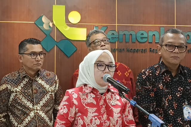 Wamenkop Tepis Isu Orang Titipan dalam Rekrutmen Manajer Koperasi Merah Putih Wamenkop Tepis Isu Orang Titipan dalam Rekrutmen Manajer Koperasi Merah Putih