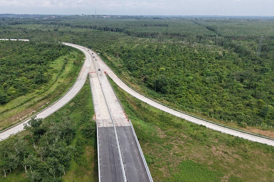 Pembebasan Lahan Tol Trans Sumatera Dikebut, HK Gandeng Kejagung Pembebasan Lahan Tol Trans Sumatera Dikebut, HK Gandeng Kejagung