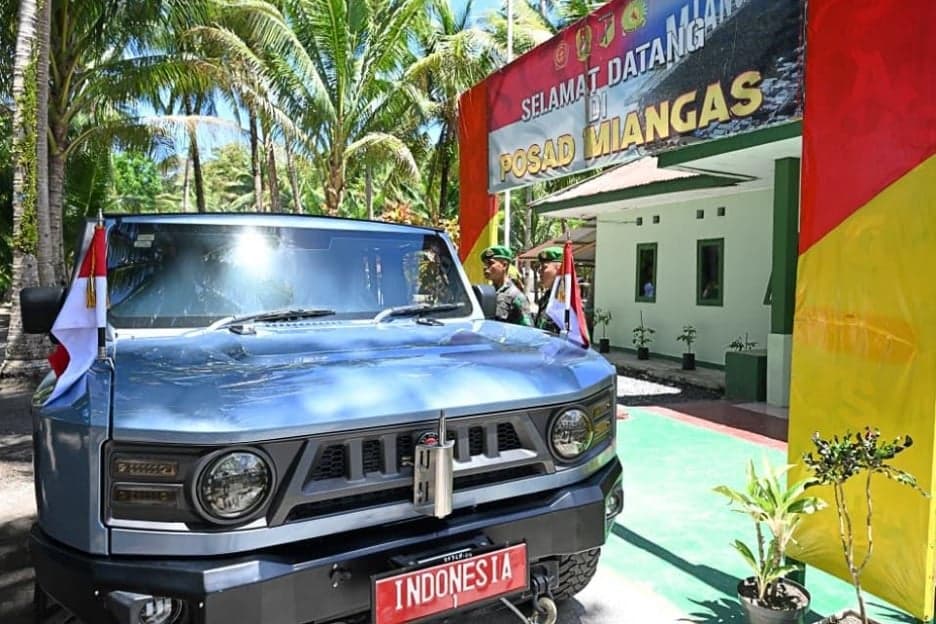 Aksi Spontan Prabowo Sapa Prajurit Penjaga Ujung Utara Indonesia di Miangas Aksi Spontan Prabowo Sapa Prajurit Penjaga Ujung Utara Indonesia di Miangas