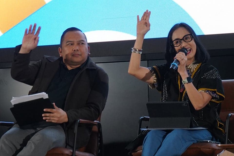 Perkuat Literasi lewat Pojok Baca di SD Muhammadiyah Worawari dan Edukasi Keuangan Bagi Mahasiswa Perkuat Literasi lewat Pojok Baca di SD Muhammadiyah Worawari dan Edukasi Keuangan Bagi Mahasiswa