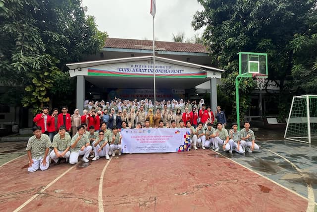 PKM di SMAN 3 Tangerang, UMB Bekali Siswa Hadapi Industri Kreatif Global PKM di SMAN 3 Tangerang, UMB Bekali Siswa Hadapi Industri Kreatif Global
