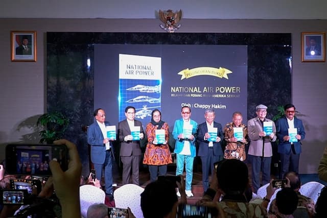 President Club Bersama PSAPI dan Yayasan Pustaka Obor Indonesia Gelar Peluncuran Buku Karya Chappy Hakim President Club Bersama PSAPI dan Yayasan Pustaka Obor Indonesia Gelar Peluncuran Buku Karya Chappy Hakim