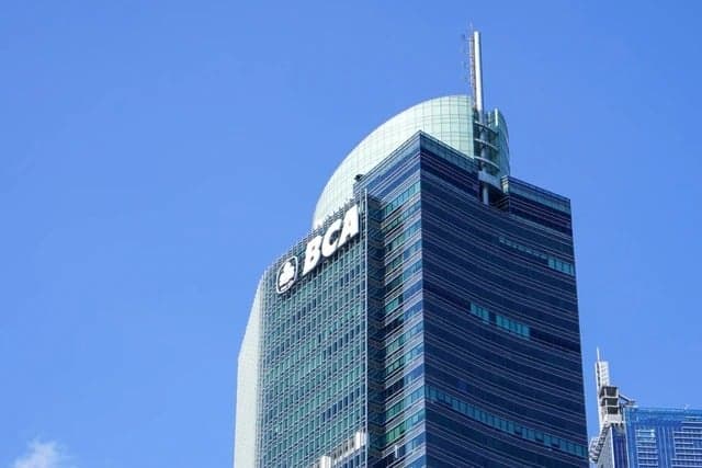 BCA Pertahankan Predikat Bank Terbaik Indonesia versi Forbes 2026 BCA Pertahankan Predikat Bank Terbaik Indonesia versi Forbes 2026
