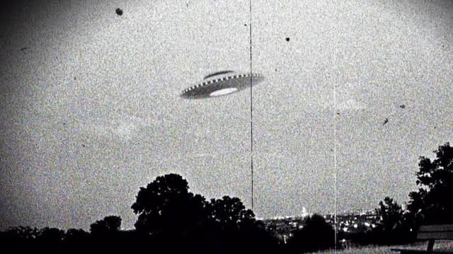Pemerintahan Trump Rilis Video Asli UFO yang Telah Terverifikasi Pemerintahan Trump Rilis Video Asli UFO yang Telah Terverifikasi
