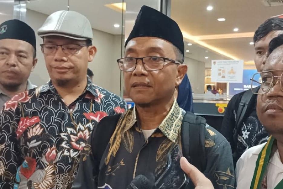 Aliansi 40 Ormas Islam Desak Bareskrim Usut Ade Armando, Abu Janda dan Grace Natalie Terkait Ceramah Jusuf Kalla Aliansi 40 Ormas Islam Desak Bareskrim Usut Ade Armando, Abu Janda dan Grace Natalie Terkait Ceramah Jusuf Kalla