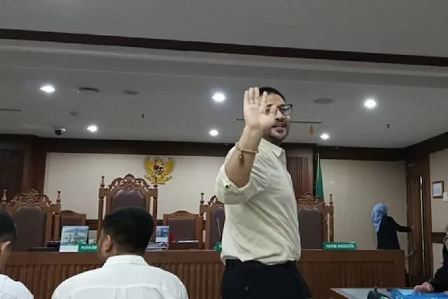 dr Kamelia Kecewa Ammar Zoni Dikembalikan ke Nusakambangan: Bang Amar Tidak Membahayakan dr Kamelia Kecewa Ammar Zoni Dikembalikan ke Nusakambangan: Bang Amar Tidak Membahayakan