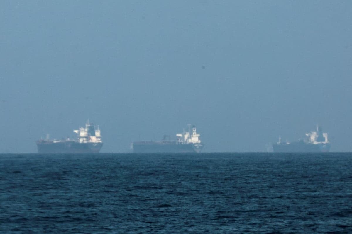 Tiga Tanker Minyak Berhasil Lolos dari Selat Hormuz, Begini Strateginya Tiga Tanker Minyak Berhasil Lolos dari Selat Hormuz, Begini Strateginya