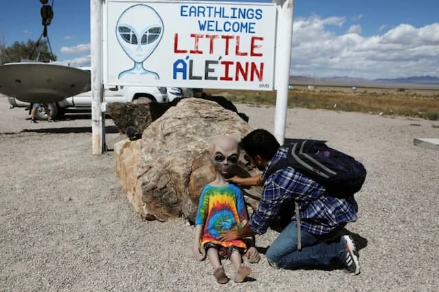 5 Penemuan Terbesar dari File Rahasia UFO yang Selama Ini Disembunyikan Amerika 5 Penemuan Terbesar dari File Rahasia UFO yang Selama Ini Disembunyikan Amerika