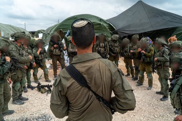 8 Tentara Israel Terluka dalam Bentrokan dengan Hizbullah selama Invasi Lebanon 8 Tentara Israel Terluka dalam Bentrokan dengan Hizbullah selama Invasi Lebanon