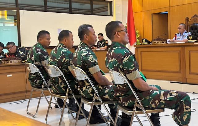 Terdakwa Penyiraman Air Keras ke Andrie Yunus Memohon Bisa Tetap Menjadi Prajurit TNI Terdakwa Penyiraman Air Keras ke Andrie Yunus Memohon Bisa Tetap Menjadi Prajurit TNI