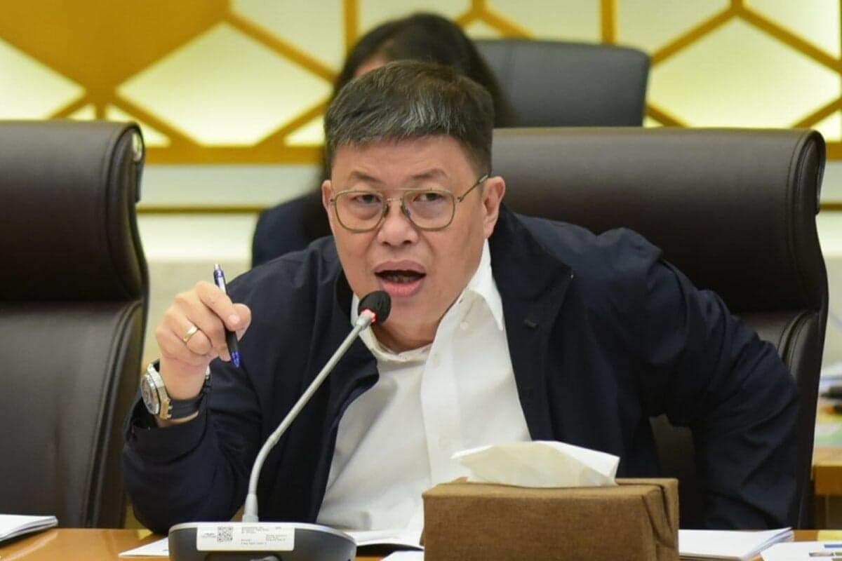 Legislator PDIP Minta Truk Pupuk Diprioritaskan di Tengah Kelangkaan Solar Legislator PDIP Minta Truk Pupuk Diprioritaskan di Tengah Kelangkaan Solar