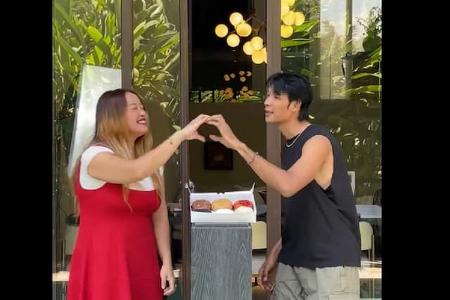 Sempat Dikabarkan Pisah, Pinkan Mambo Pilih Rujuk dengan Arya Khan Sempat Dikabarkan Pisah, Pinkan Mambo Pilih Rujuk dengan Arya Khan