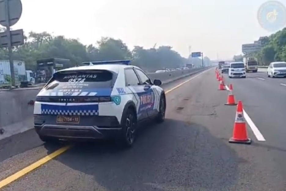 Libur Panjang, Tol Jakarta-Cikampek Diberlakukan Contraflow di KM 55 hingga KM 65 Libur Panjang, Tol Jakarta-Cikampek Diberlakukan Contraflow di KM 55 hingga KM 65