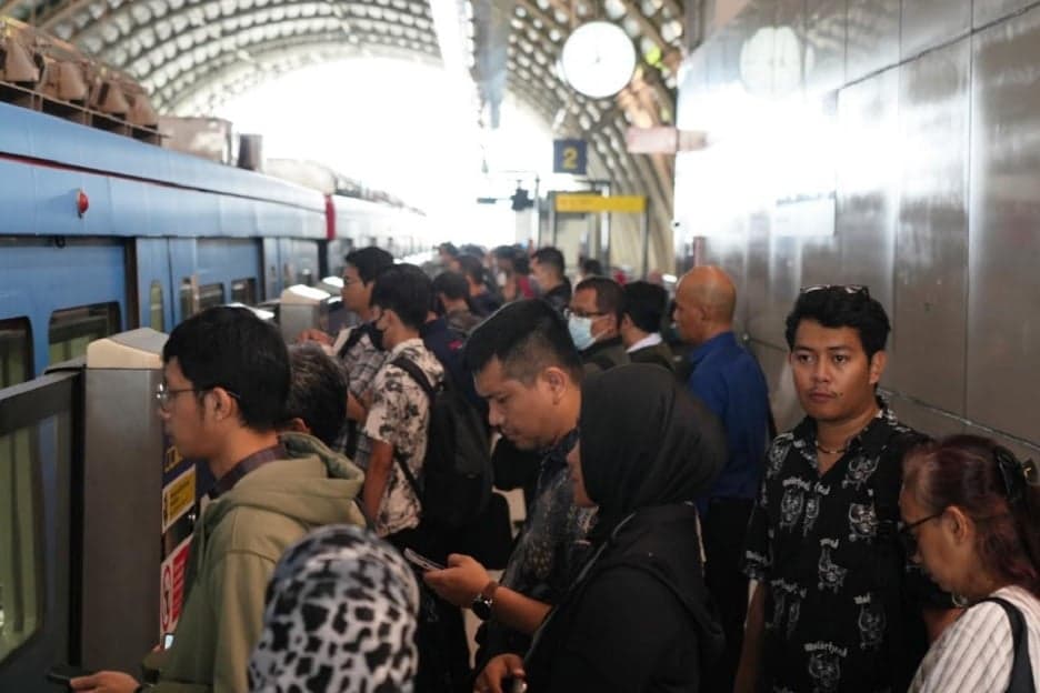 Libur Panjang, Jumlah Penumpang LRT Jabodebek Melonjak Libur Panjang, Jumlah Penumpang LRT Jabodebek Melonjak