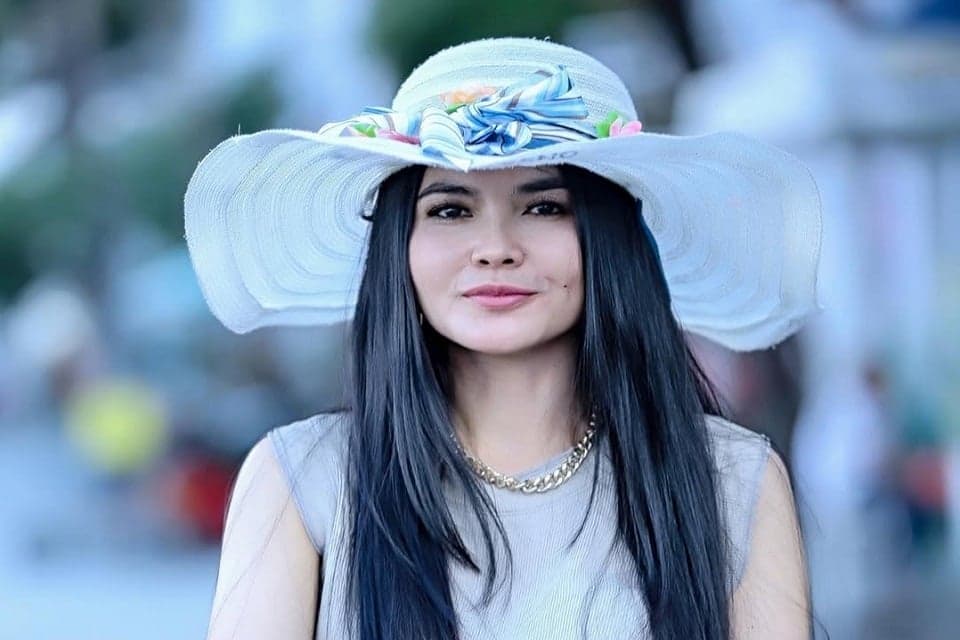 Karina Ranau Ancam Polisikan Netizen yang Hina Mendiang Epy Kusnandar Karina Ranau Ancam Polisikan Netizen yang Hina Mendiang Epy Kusnandar