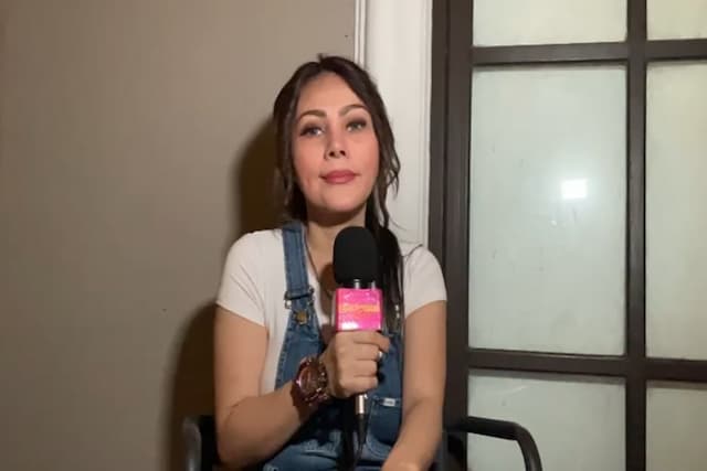 Febby Carol Bela Virgoun Usai Lindi Melahirkan: Ini Hidup dan Keputusan Adikku Febby Carol Bela Virgoun Usai Lindi Melahirkan: Ini Hidup dan Keputusan Adikku