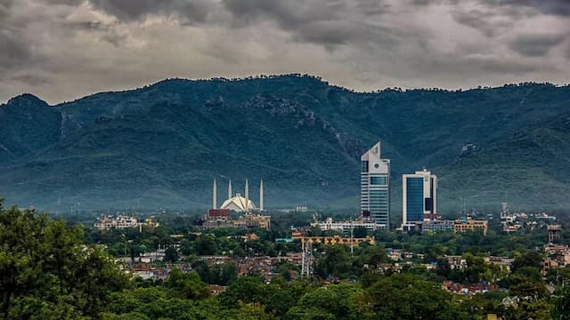 Pakistan Dukung Peran China sebagai Mediator antara AS dan Iran Pakistan Dukung Peran China sebagai Mediator antara AS dan Iran