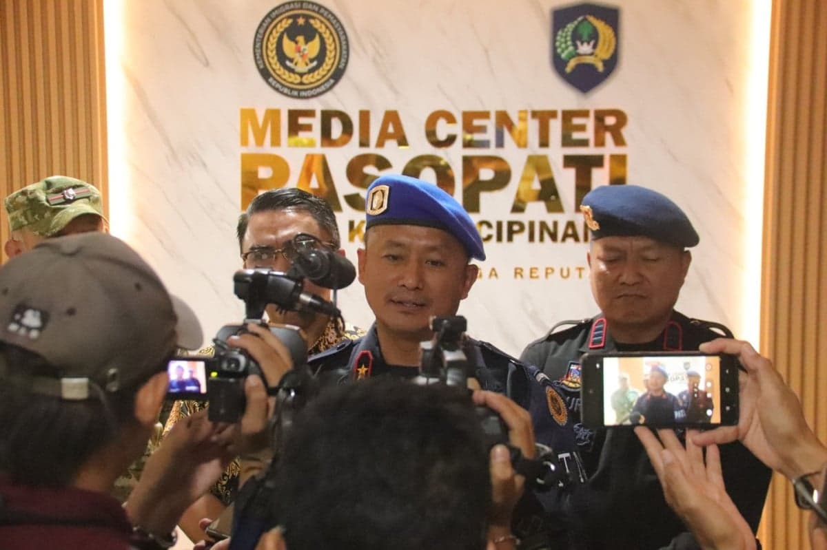 Lapas Cipinang Perkuat Sinergi dengan Bareskrim dalam Pengusutan Kasus Vape Etomidate Lapas Cipinang Perkuat Sinergi dengan Bareskrim dalam Pengusutan Kasus Vape Etomidate