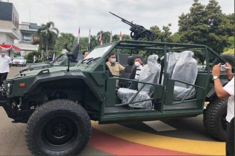 Pindad Diminta Bikin Mobil Berkaca Khusus Presiden, Mungkinkah Ranops Inovasi Prabowo? Pindad Diminta Bikin Mobil Berkaca Khusus Presiden, Mungkinkah Ranops Inovasi Prabowo?